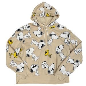 NWOT Peanuts hoodie
